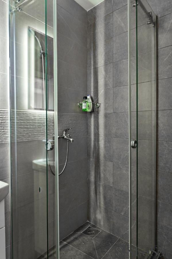 Silversea Apartman Šabac Buitenkant foto