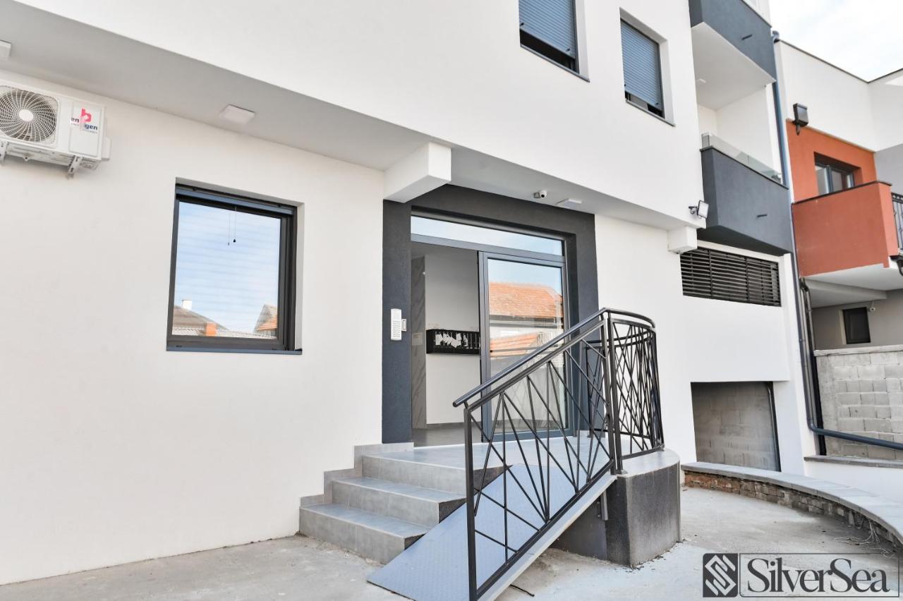 Silversea Apartman Šabac Buitenkant foto