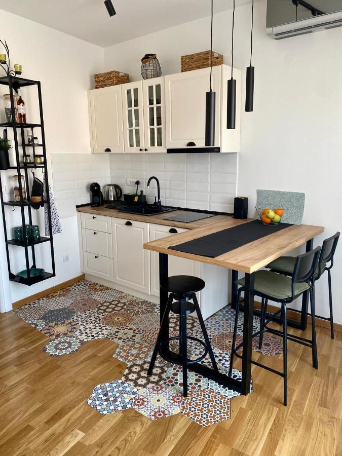 Silversea Apartman Šabac Buitenkant foto